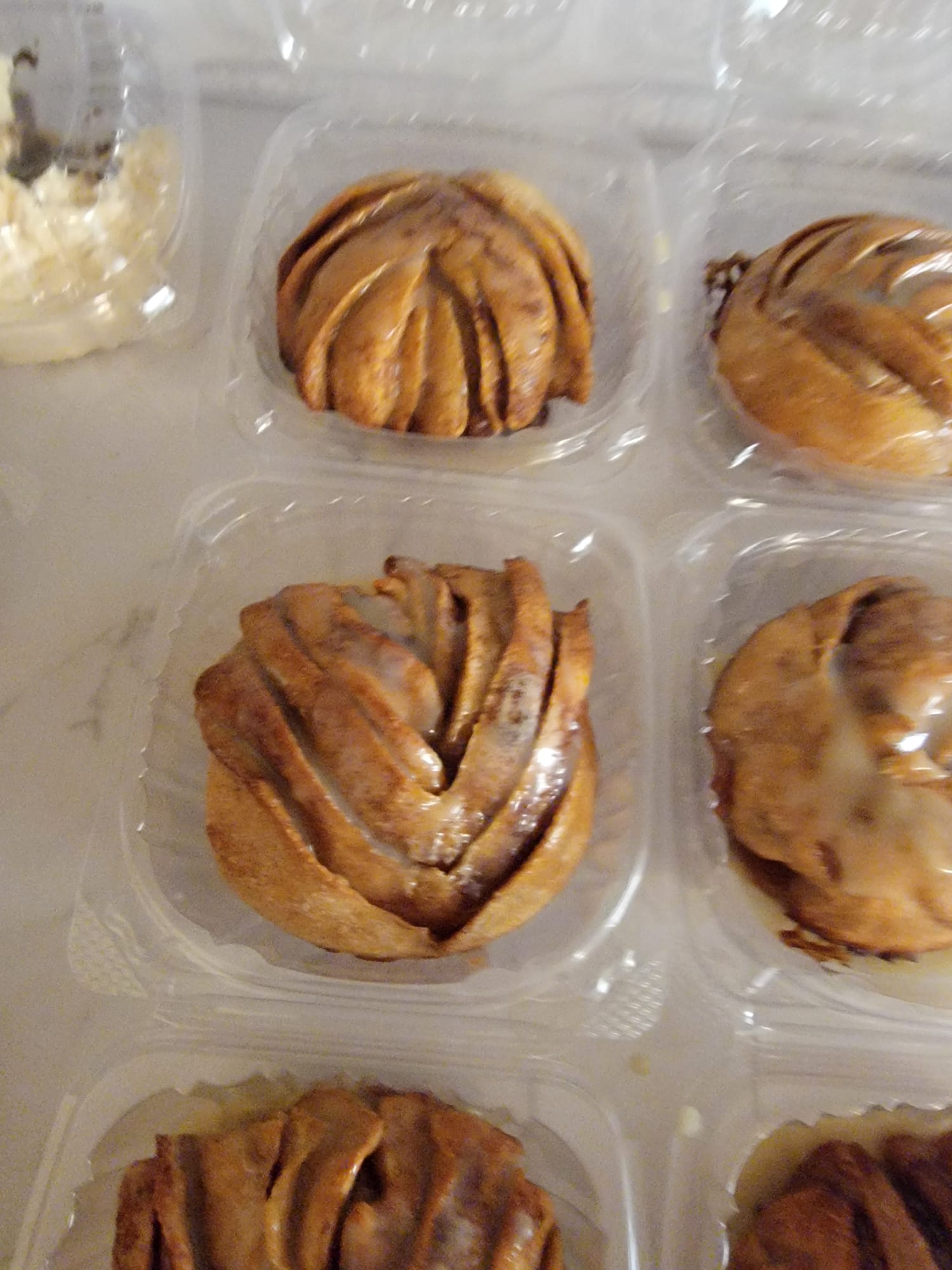 Packaged cinnamon buns